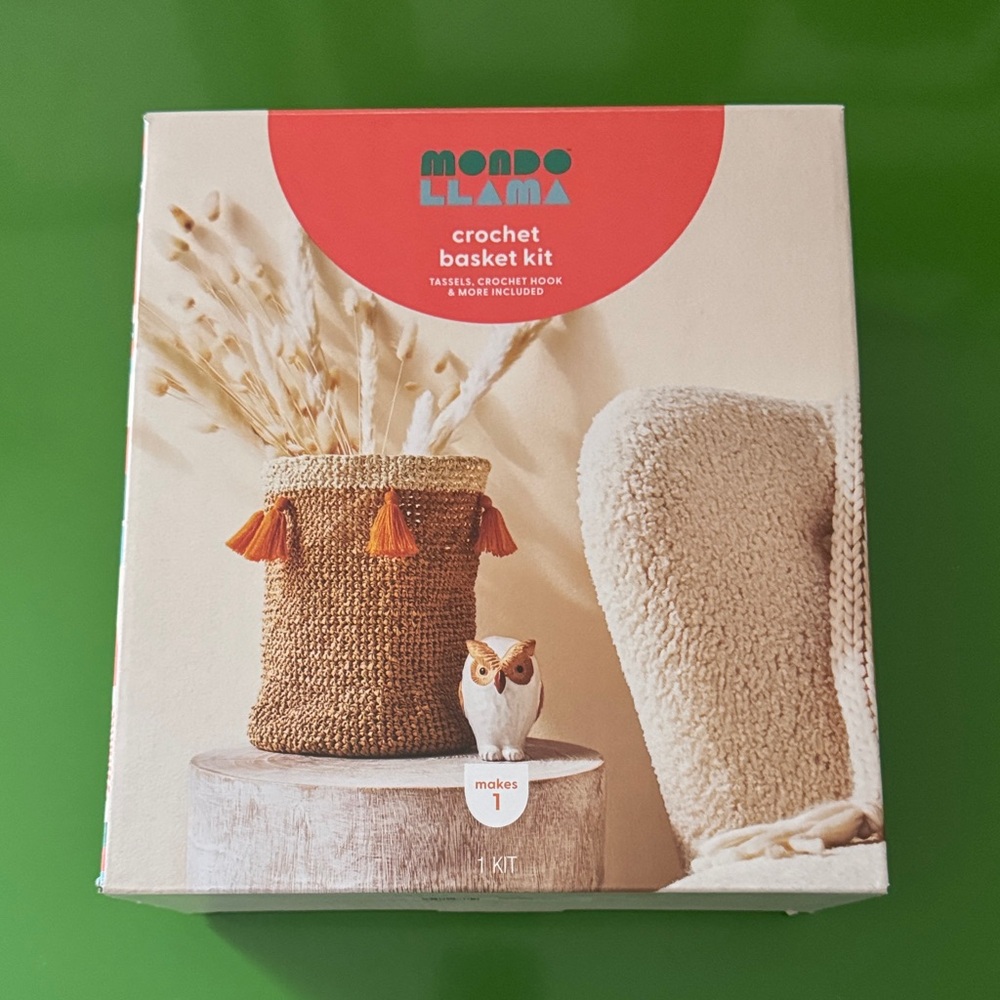 Mondo Llama Crochet Basket Kit - Brown and Orange